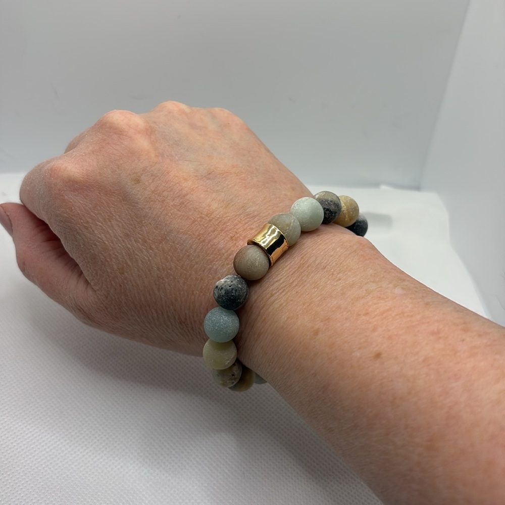 🌊 Amazonite Stone Stretch Bracelet